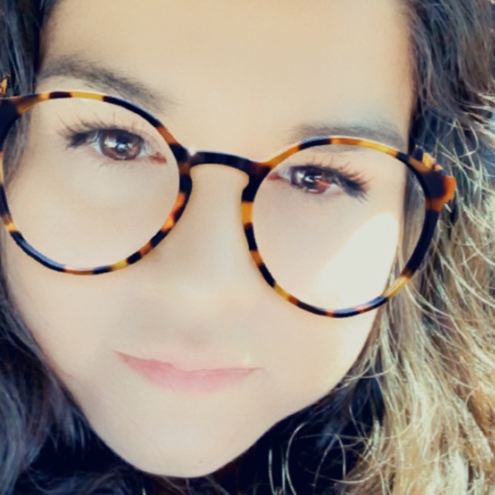 Meet your Posher, Beatriz